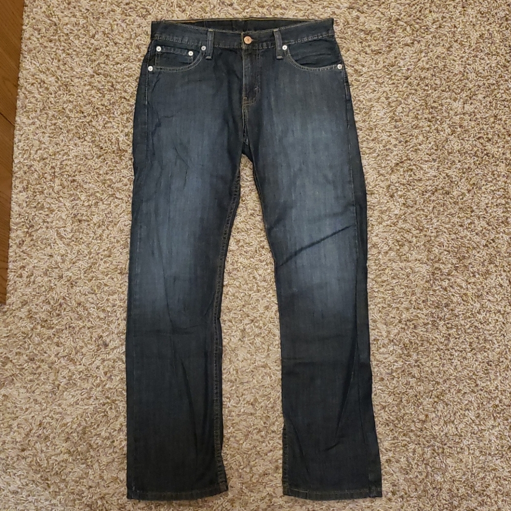 30 x 30 Mens Levi Jeans - Like New!!